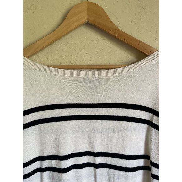 Banana Republic Factory Forever Sweater Size Medium Black Cream Crewneck Pullove - Picture 3 of 6